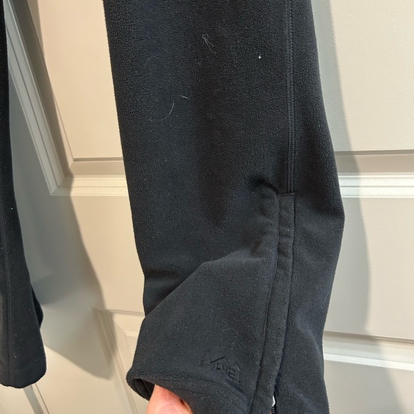 REI Kids' Black Fleece Pants - Picture 3 of 6